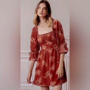 SIENA VELVET JACQUARD FLORAL DRESS from Lait collection.